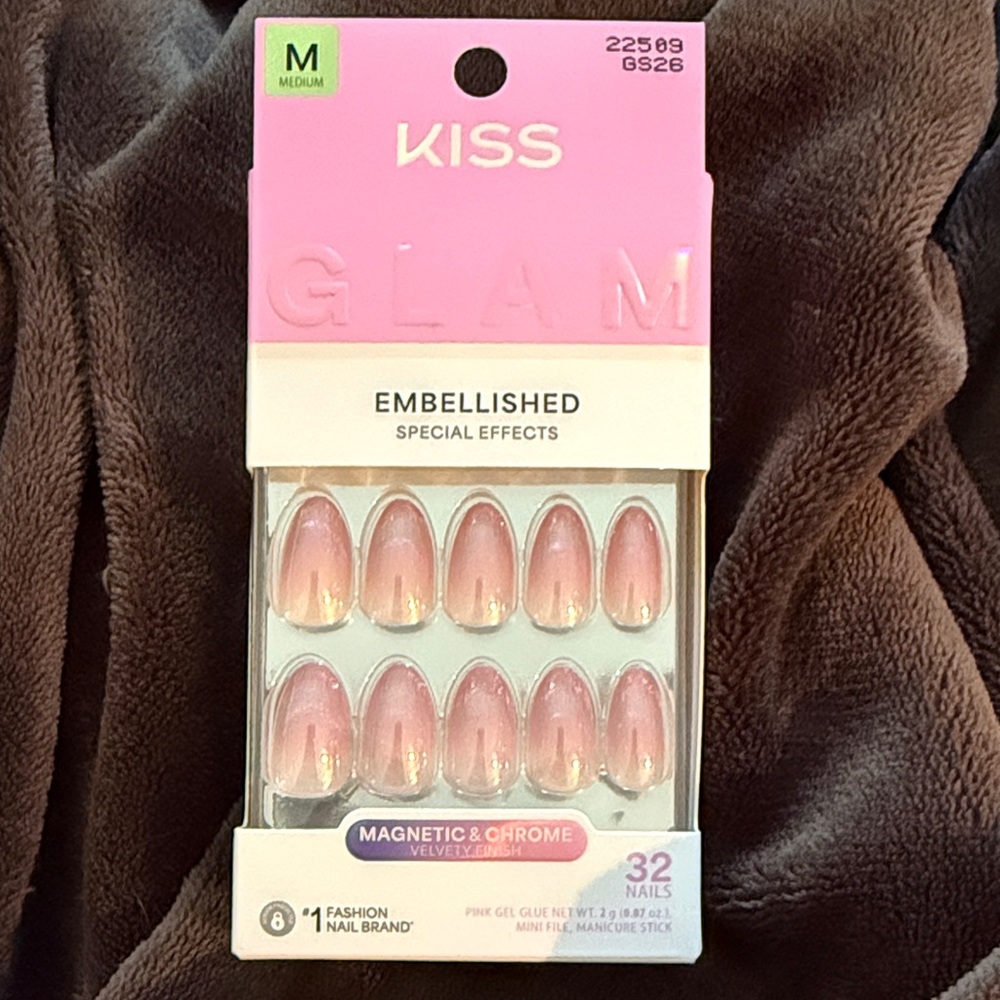 KISS Glam Magnetic Chrome Nails - Pink